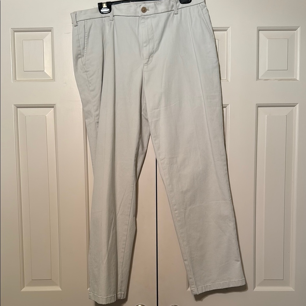 Izod Chino